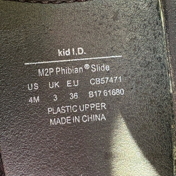 Stride Rite M2P Unisex Phibian Black Slide Sandals | Size 4 - Picture 8 of 10